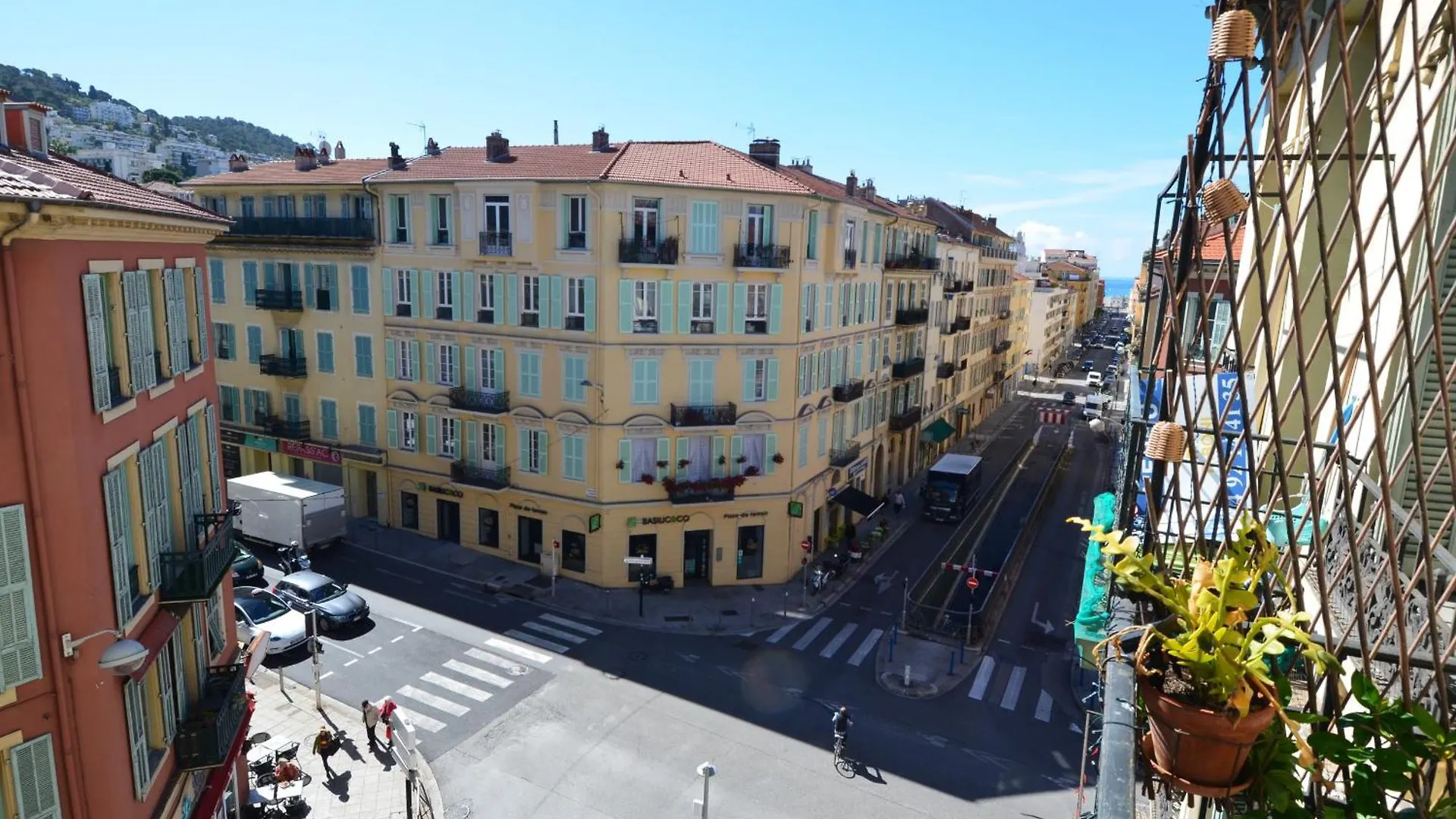 Drouot - Charmant T2 Au Coeur Du Port Nizza Apartman